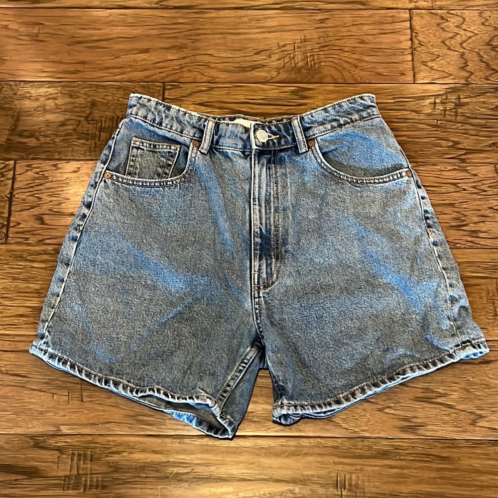 Zara High Rise Shorts Size 6